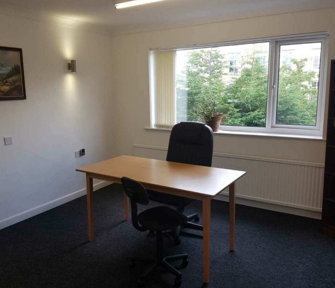 Property photo 1 of 2