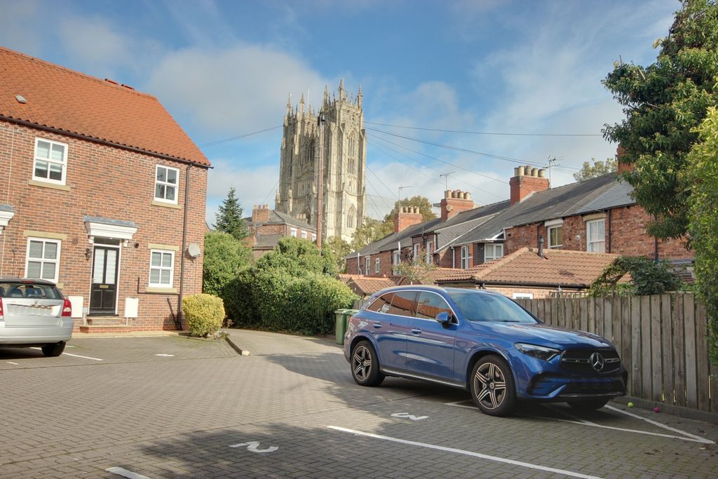 Property photo 2 of 11 1 View From Car Park A