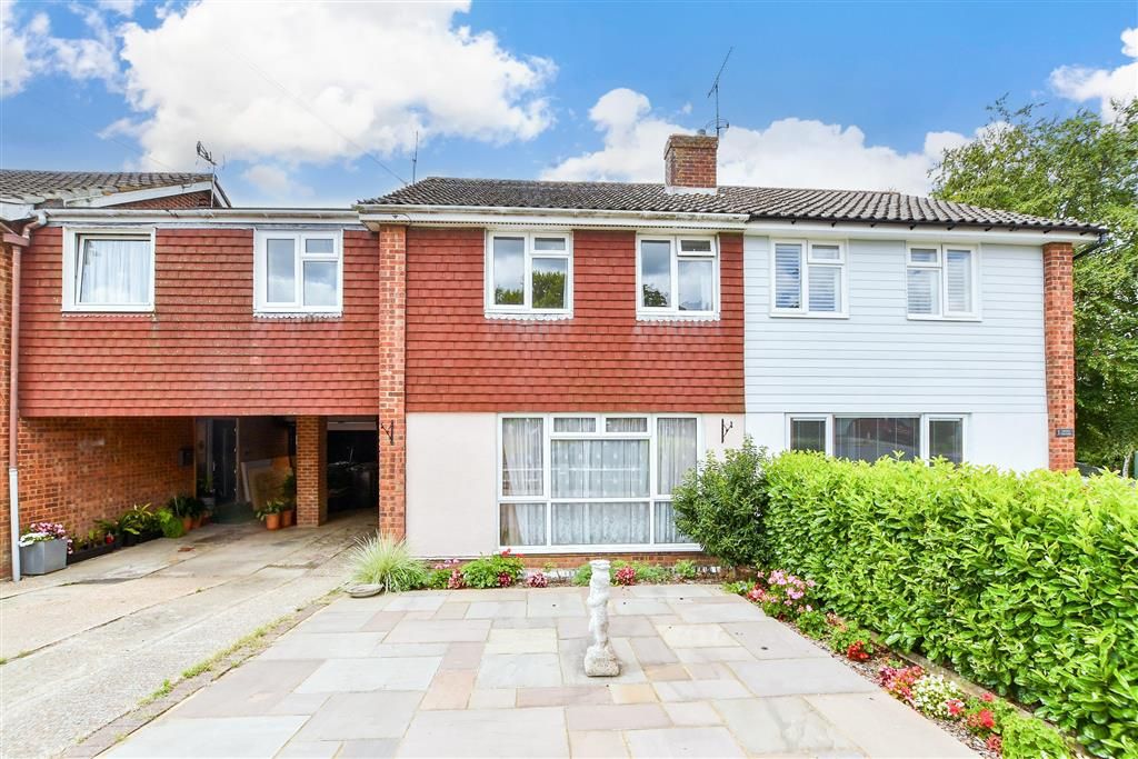 Property photo 1 of 10 Front