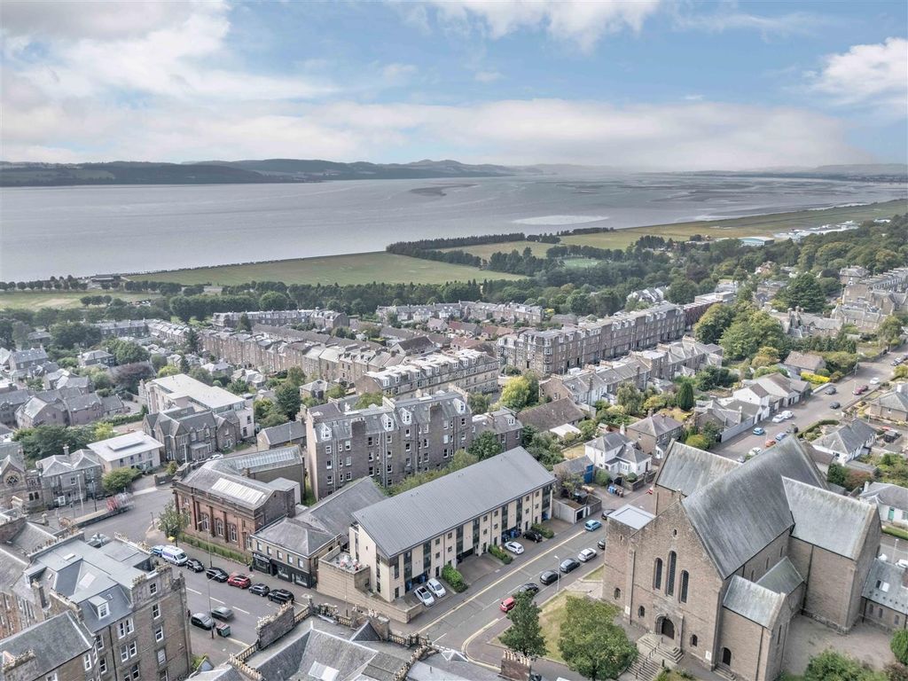 Property photo 2 of 31 2D Shaftesbury Road Dundee-36.Jpg