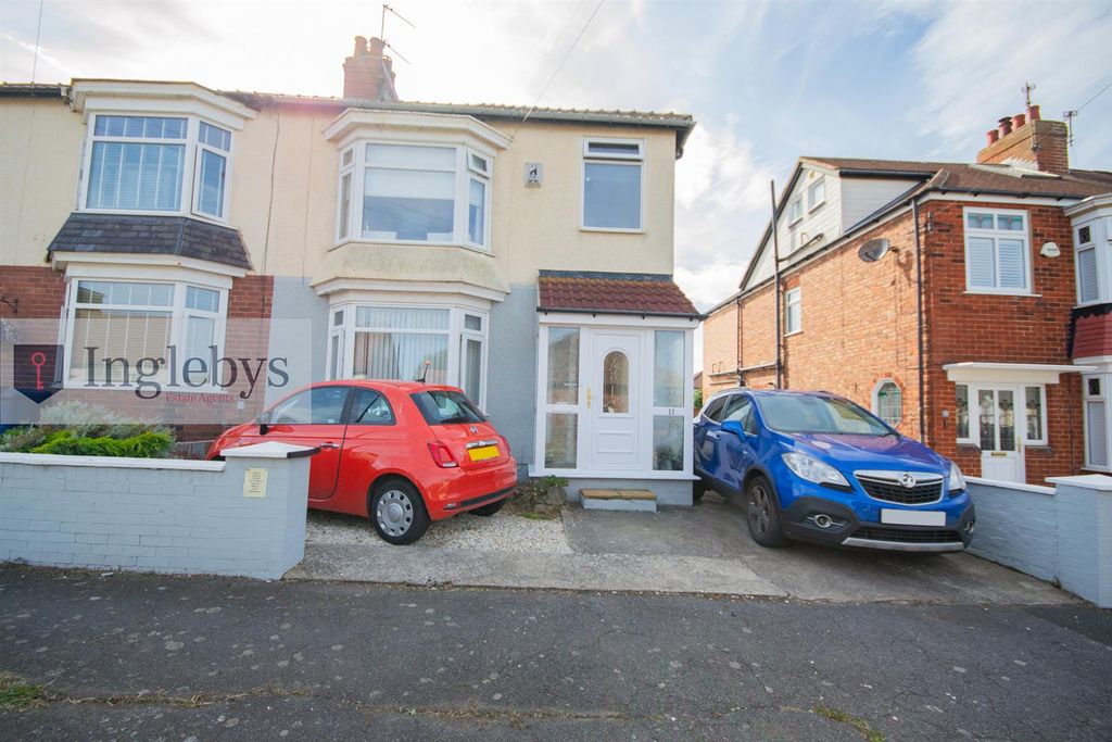Property photo 1 of 30