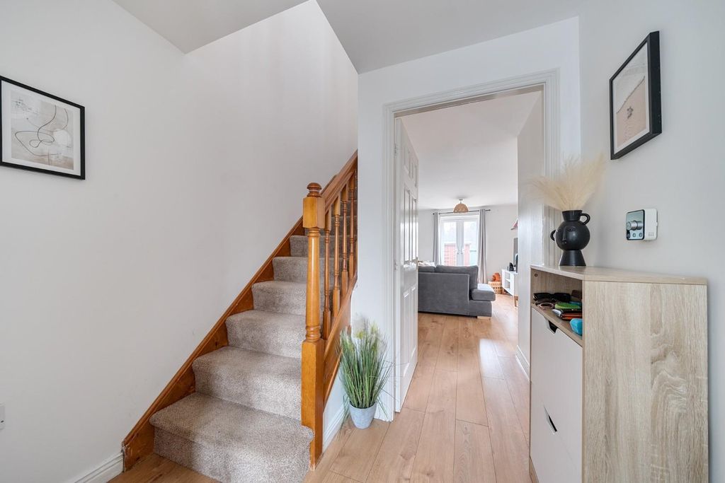 Property photo 2 of 20 1408771-19-698dc20c6d087.Jpg