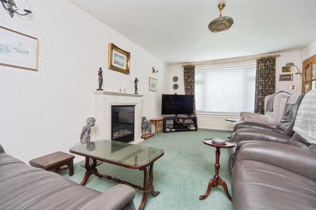 Property photo 3 of 22 Pbox-Img.Jpg