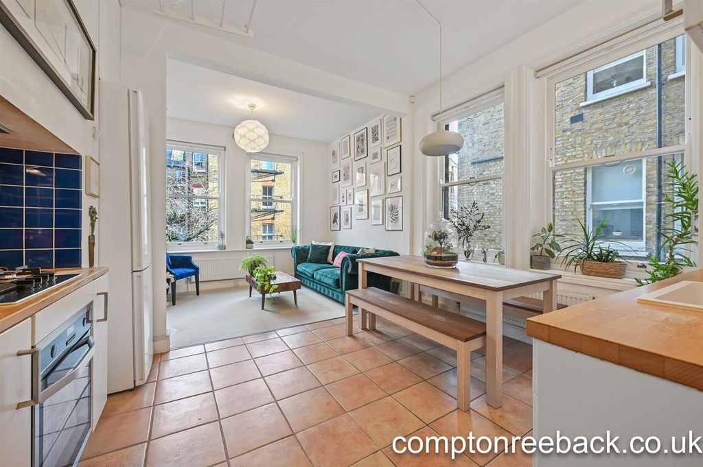 Property photo 3 of 12 Cr -  Wymering Mansions - Receptiona3 (1).Jpg