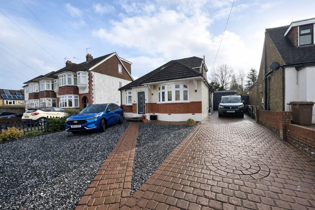 Property photo 1 of 22 Front (Exterior)