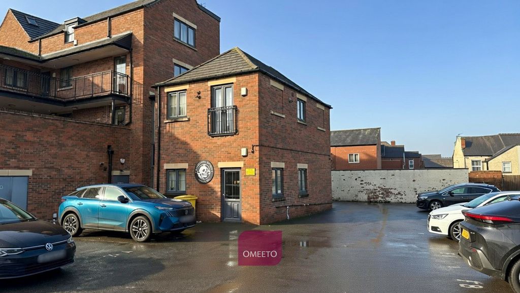 Property photo 1 of 8 Office To Rent