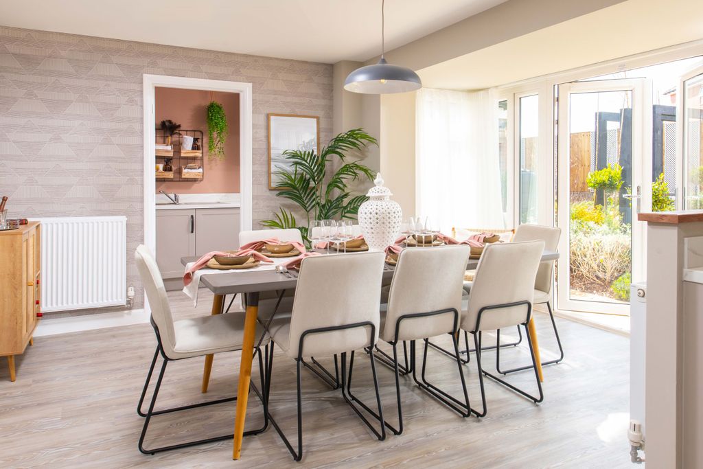 Property photo 2 of 9 Open-Plan Family Kitchen-Diner
