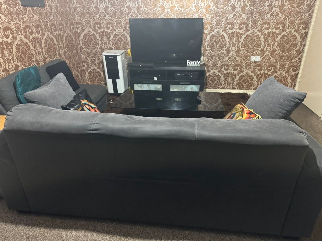 Property photo 3 of 6