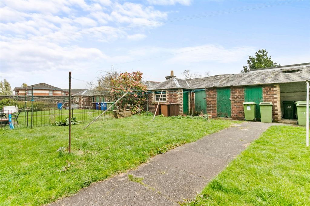 Additional image 20 of 2 bed flat for saleGlasgow Road, Dumbarton G82