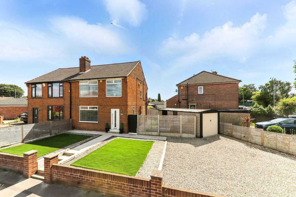 Property photo 1 of 36