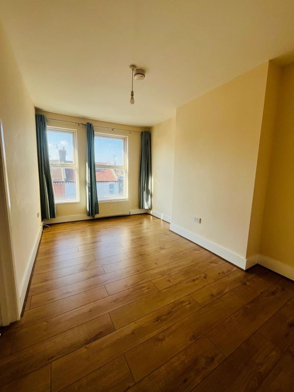 Property photo 1 of 4
