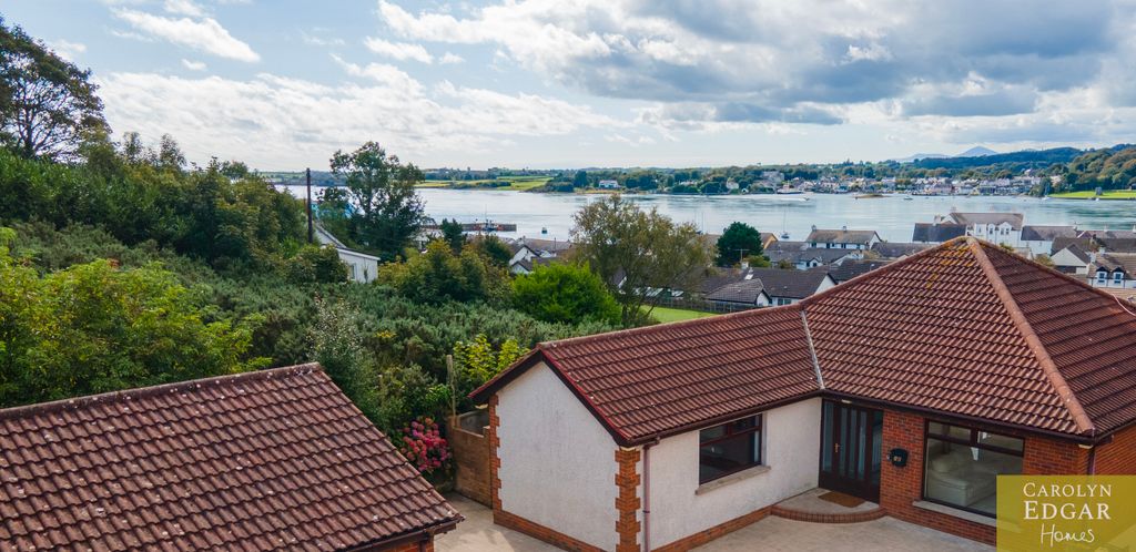 Property photo 2 of 47 002