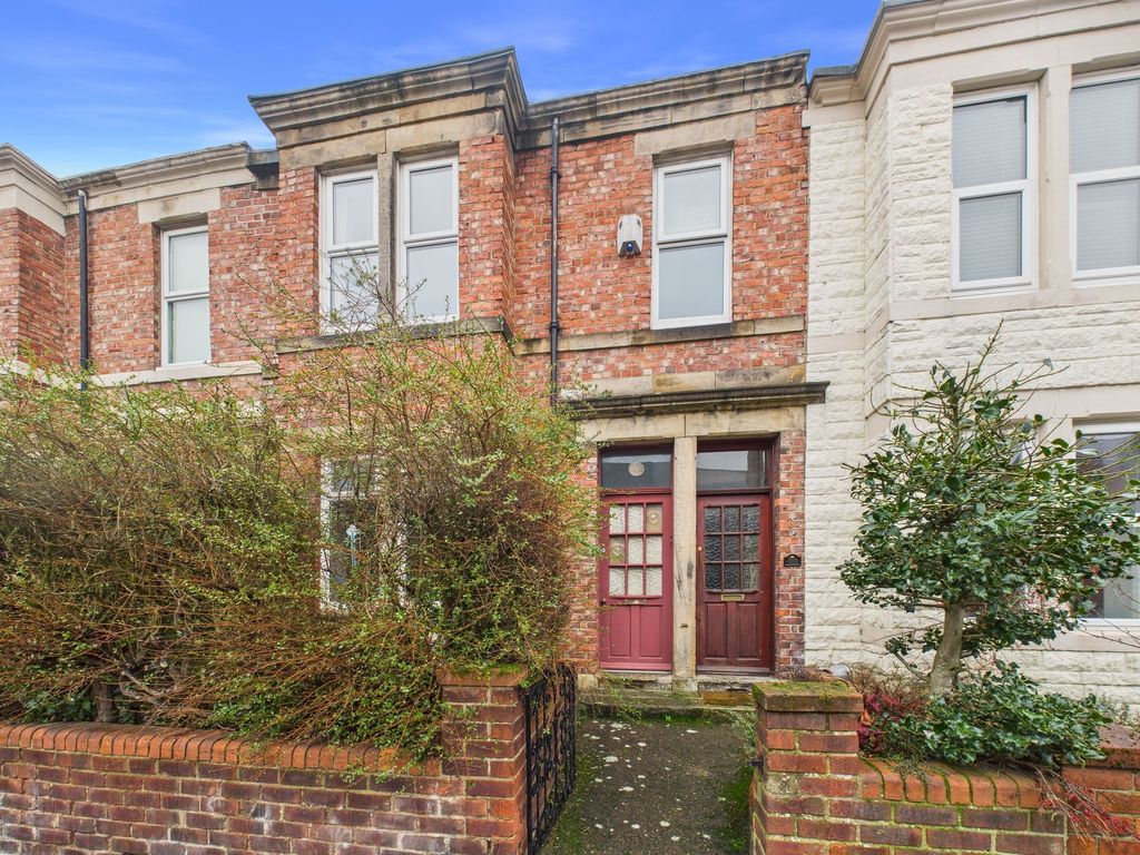 Property photo 1 of 9 External