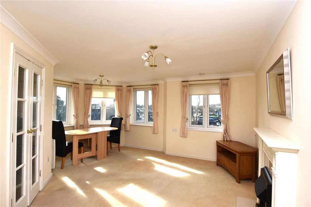 Property photo 3 of 13 Picture No. 27