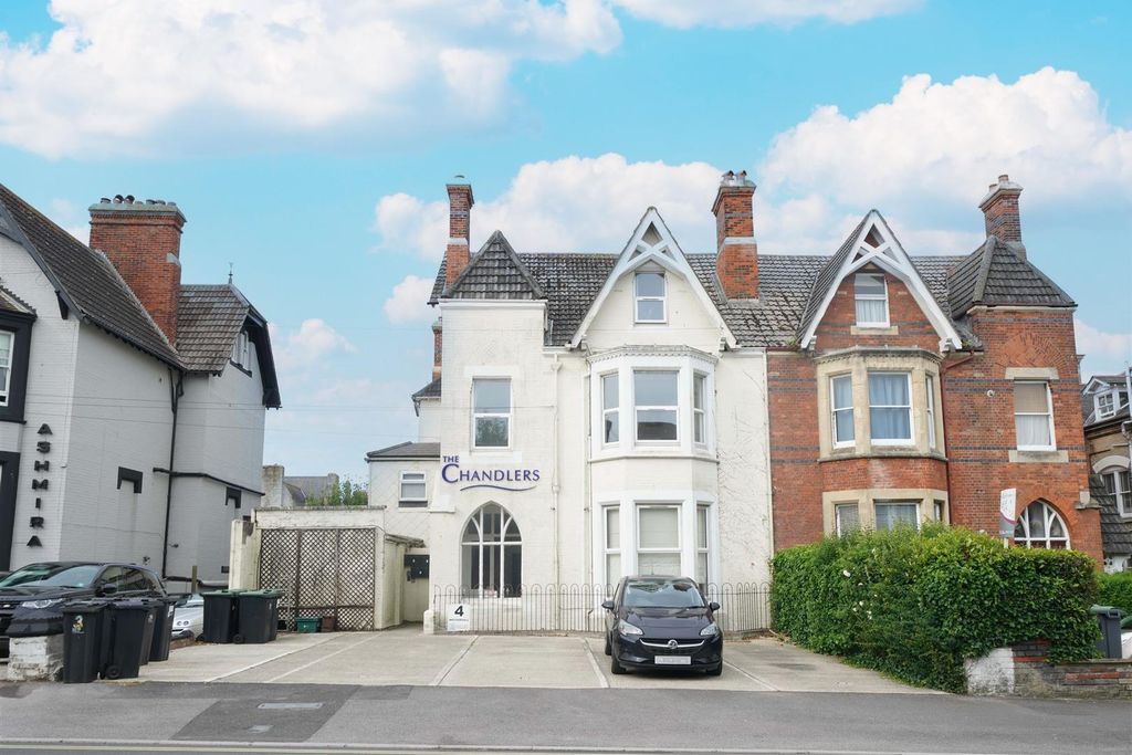Property photo 1 of 13 Lbp0Tm_Rseyffycbrl58Ca Copy.Jpg