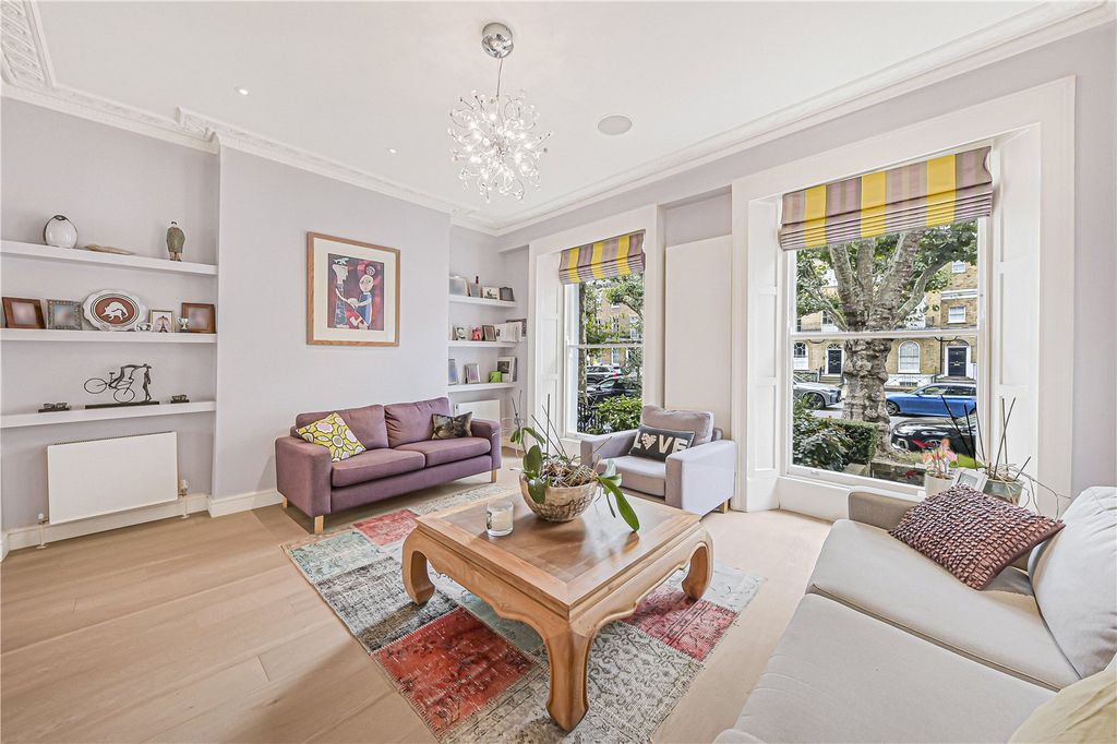 Property photo 3 of 26 Picture No. 25