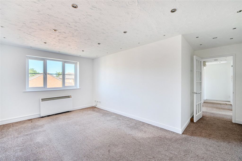 Property photo 3 of 10 Picture No. 11