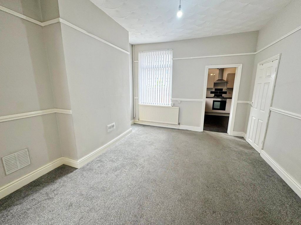 Property photo 3 of 9 Picture No. 22