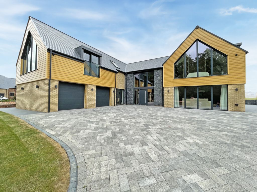 Property photo 1 of 46