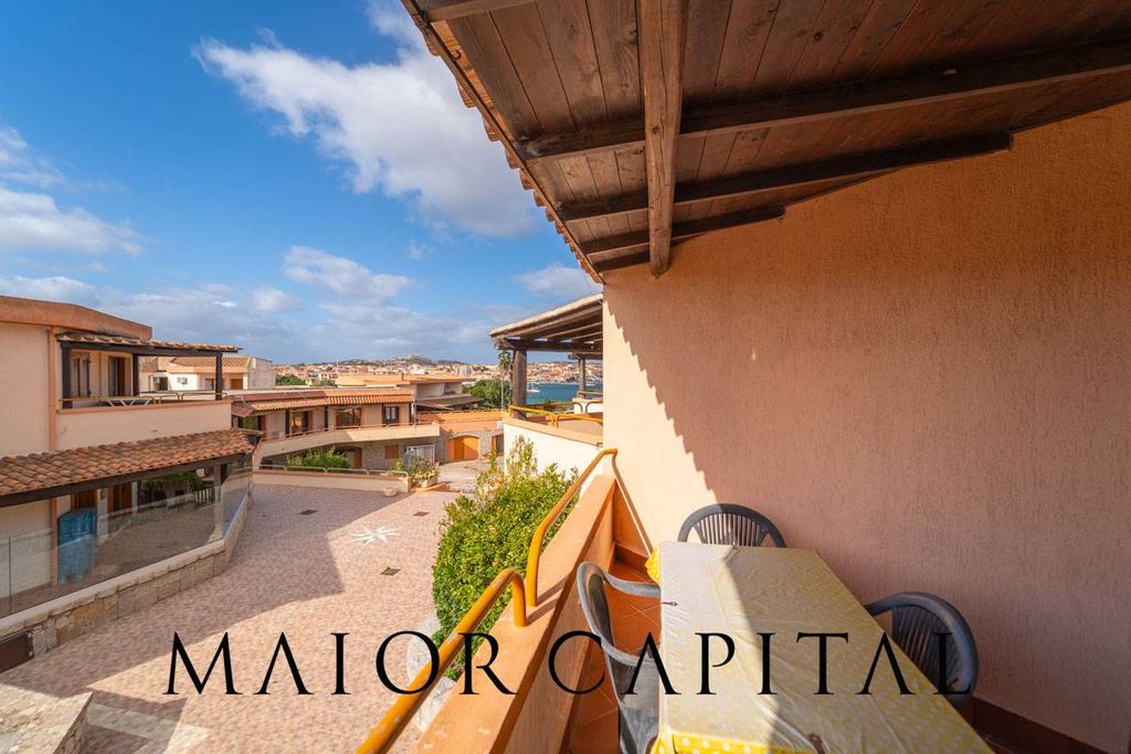 Property photo 2 of 26