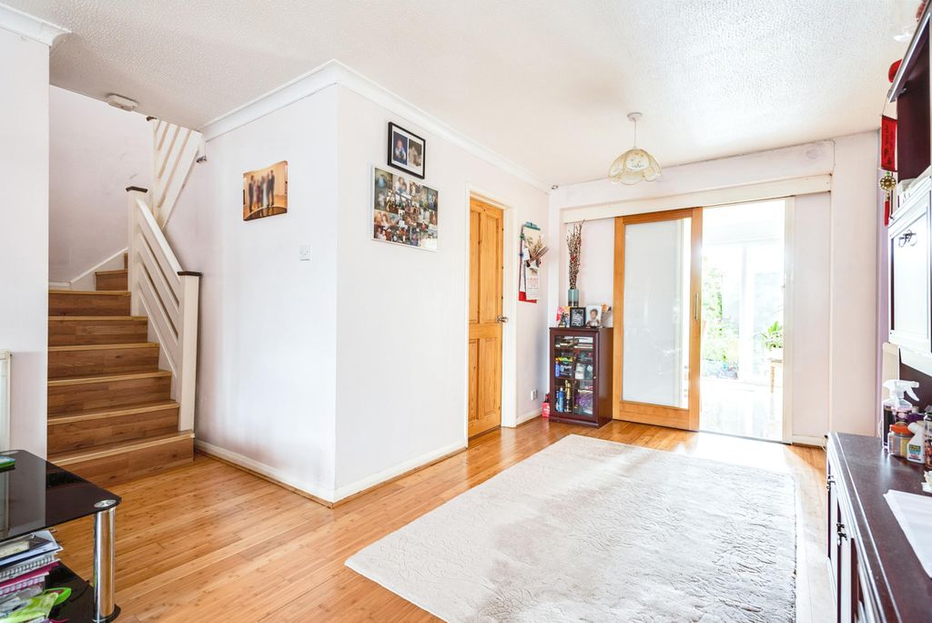 Property photo 3 of 16