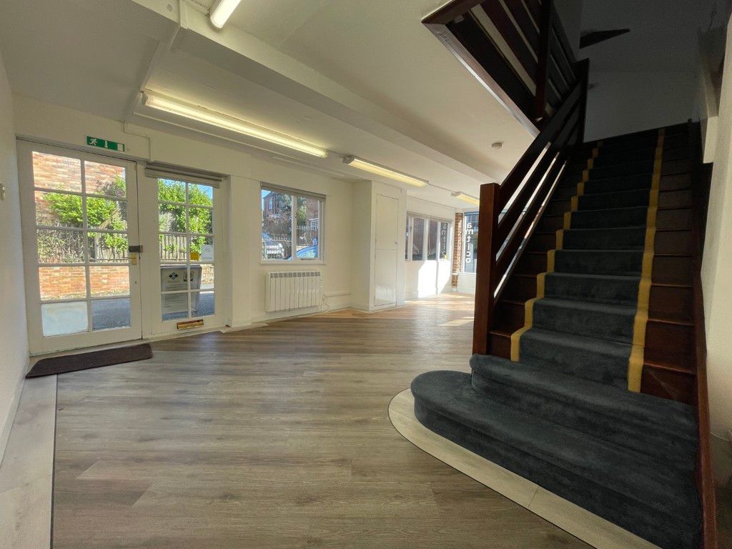 Property photo 2 of 8 Photo 5