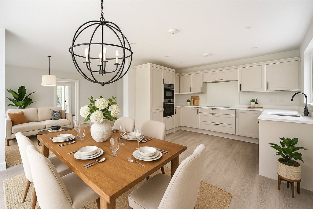 Property photo 2 of 9 Kitchen/Dining