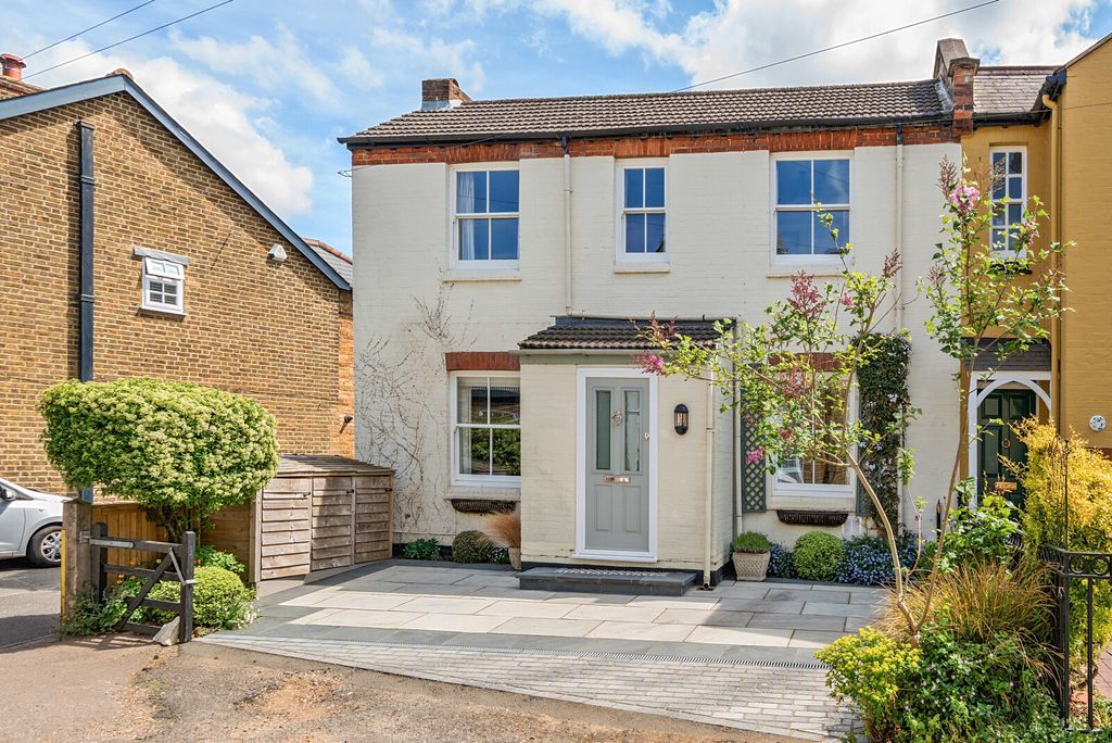 Property photo 1 of 17 1455662-2-69Fb299...
