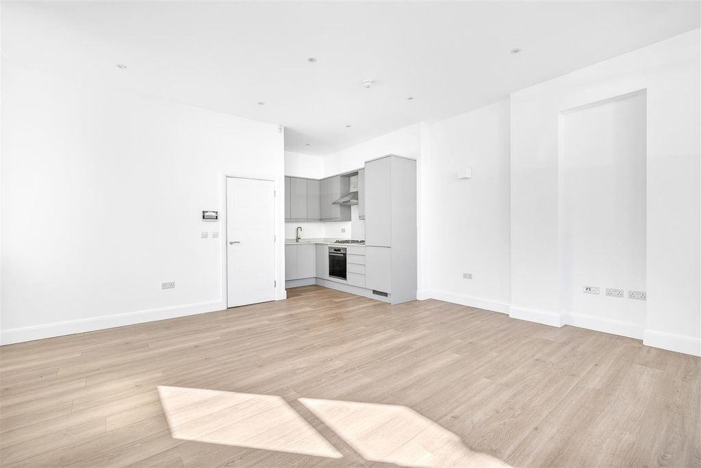 Property photo 1 of 12 Dsc_9043.Jpg