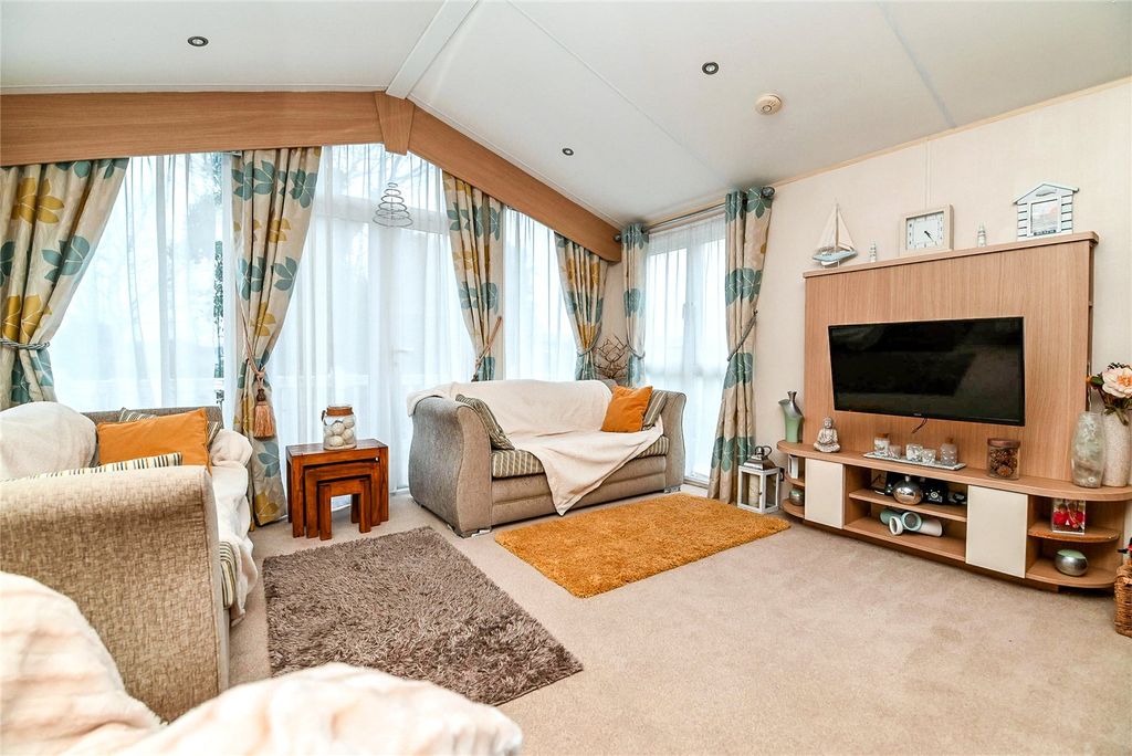 Property photo 3 of 15 Picture No. 04