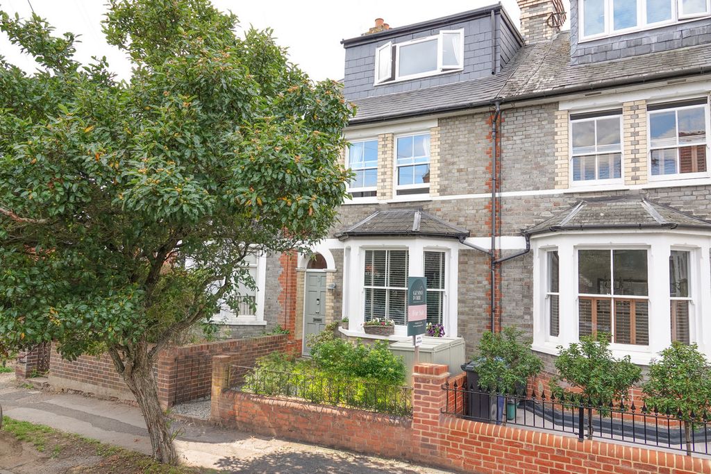 Property photo 1 of 25