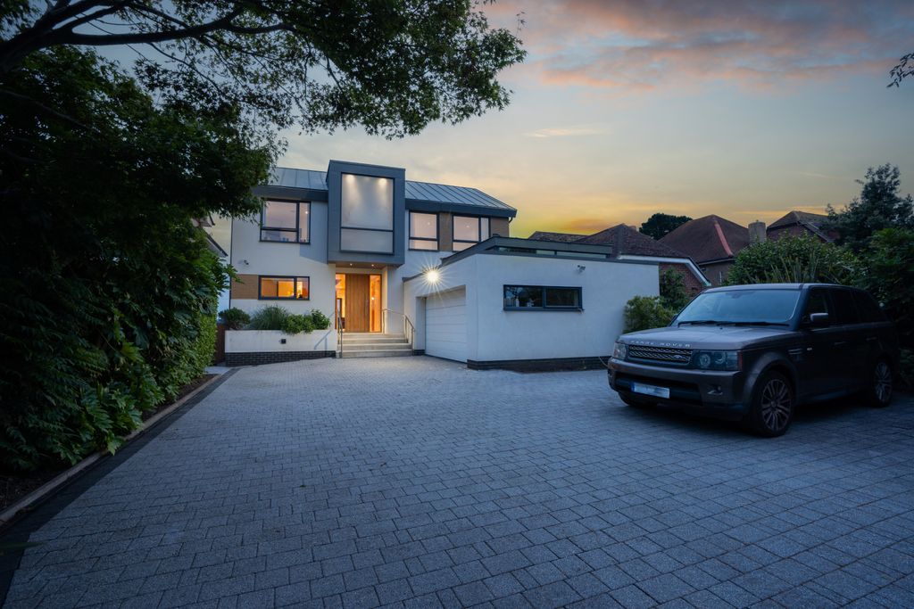 Property photo 3 of 39 Picture No. 68