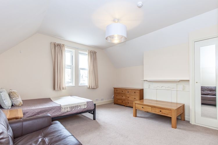 Property photo 2 of 5 171942