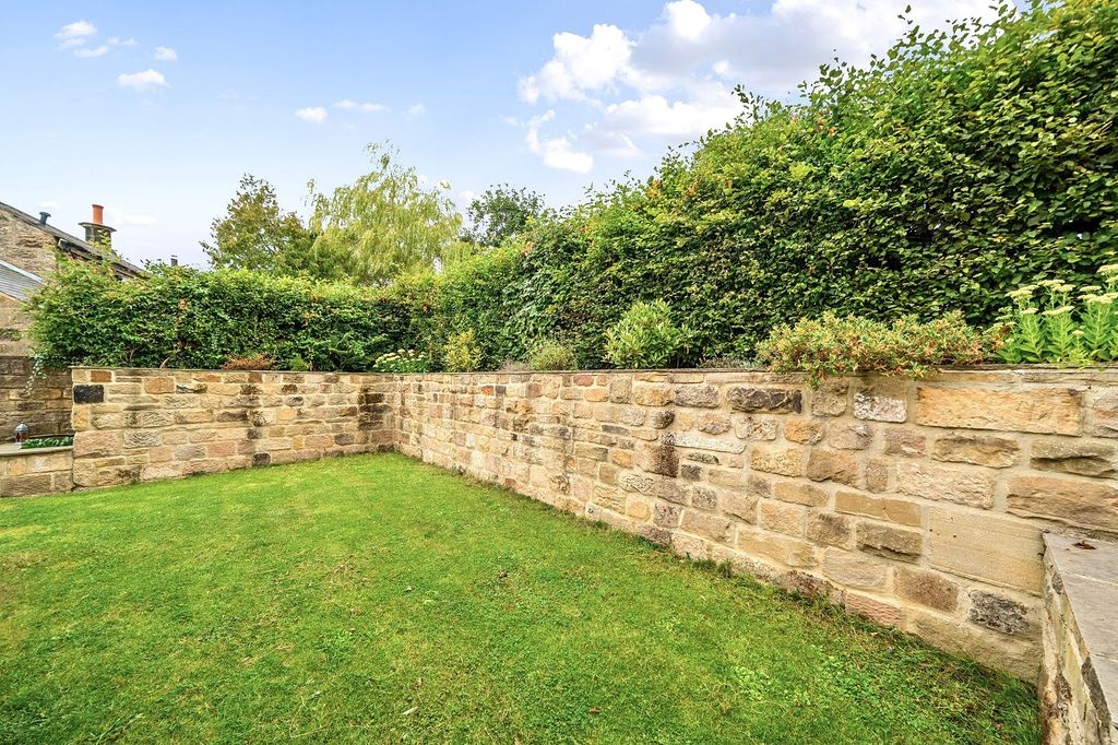 Property photo 3 of 24