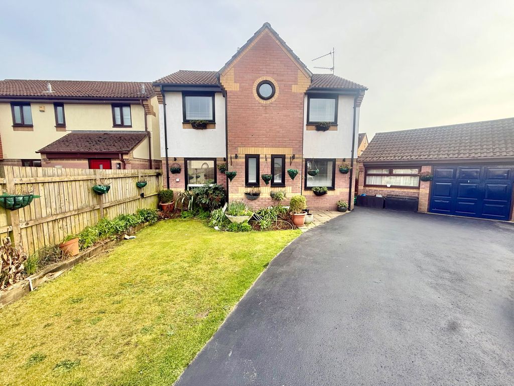 Property photo 1 of 22