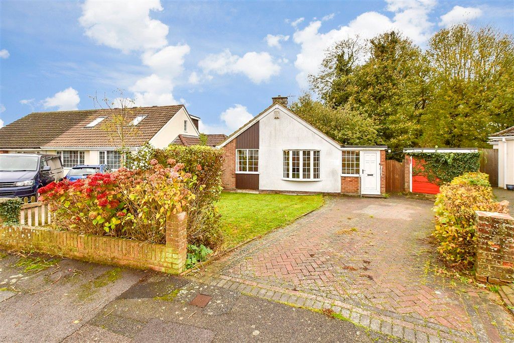 Property photo 1 of 13 External Front Web.