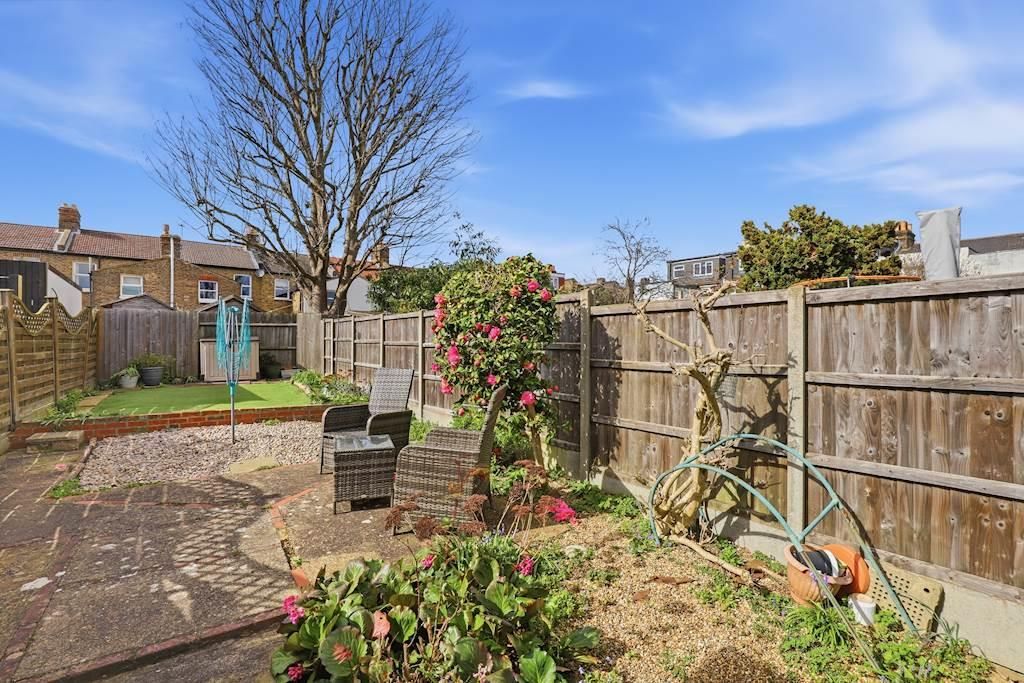 Property photo 2 of 15 07-6596Jhpropwpen - 41 Whateley Road - 19-Small.Jp