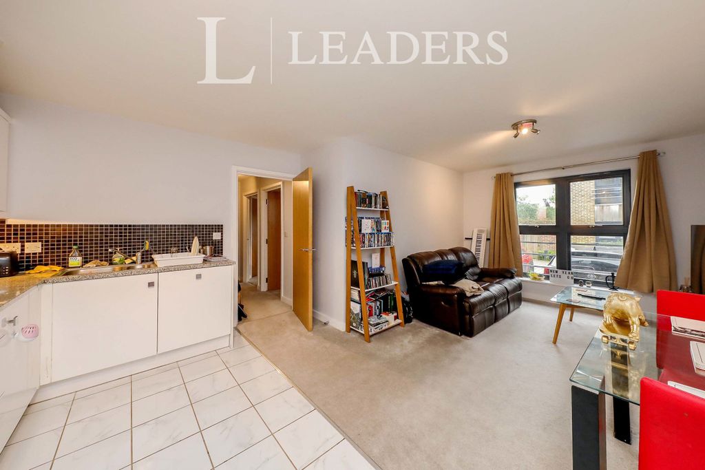 Property photo 2 of 11 Open Plan