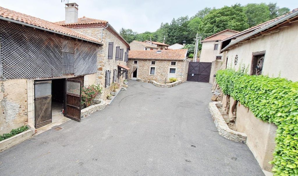 Property photo 1 of 50