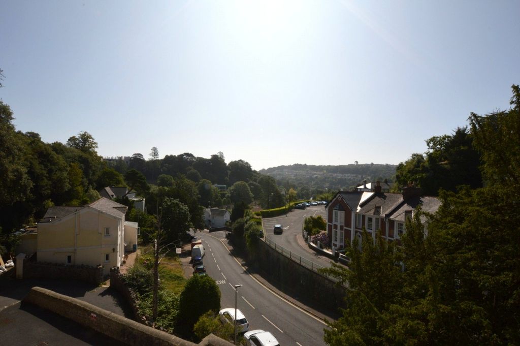 Property photo 3 of 13 Picture No. 04