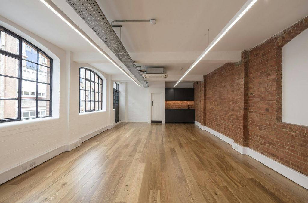 Property photo 2 of 31 2nd Floor, 14-18 Emerald Street
