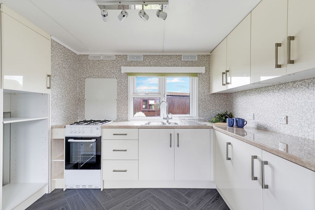 Property photo 2 of 15 9311
