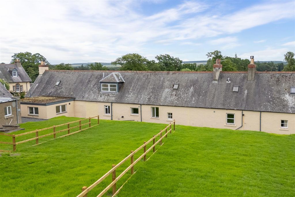 Property photo 2 of 14 4_Clintmains_Cottages-13.Jpg