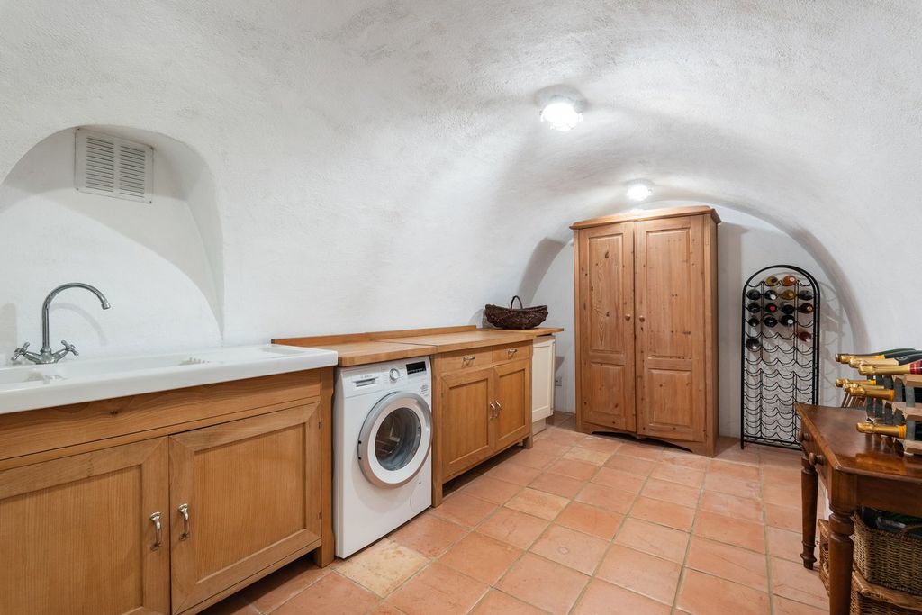 Additional image 8 of 2 bed flat for saleLansdown Crescent, Bath BA1
