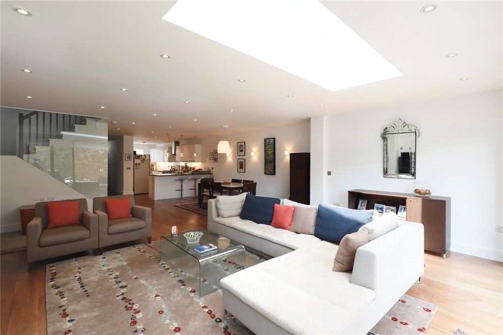 Property photo 2 of 16 Picture No. 02