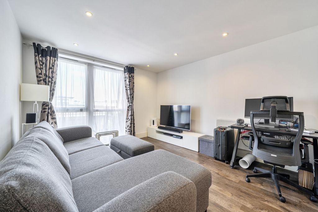 Property photo 2 of 15 1496636 (1).Jpg