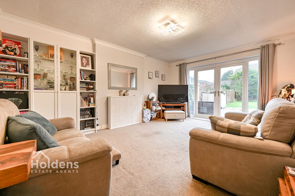 Property photo 2 of 22