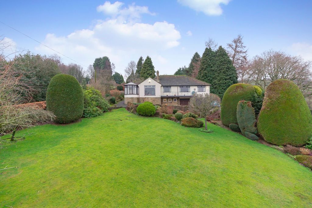 Property photo 1 of 32