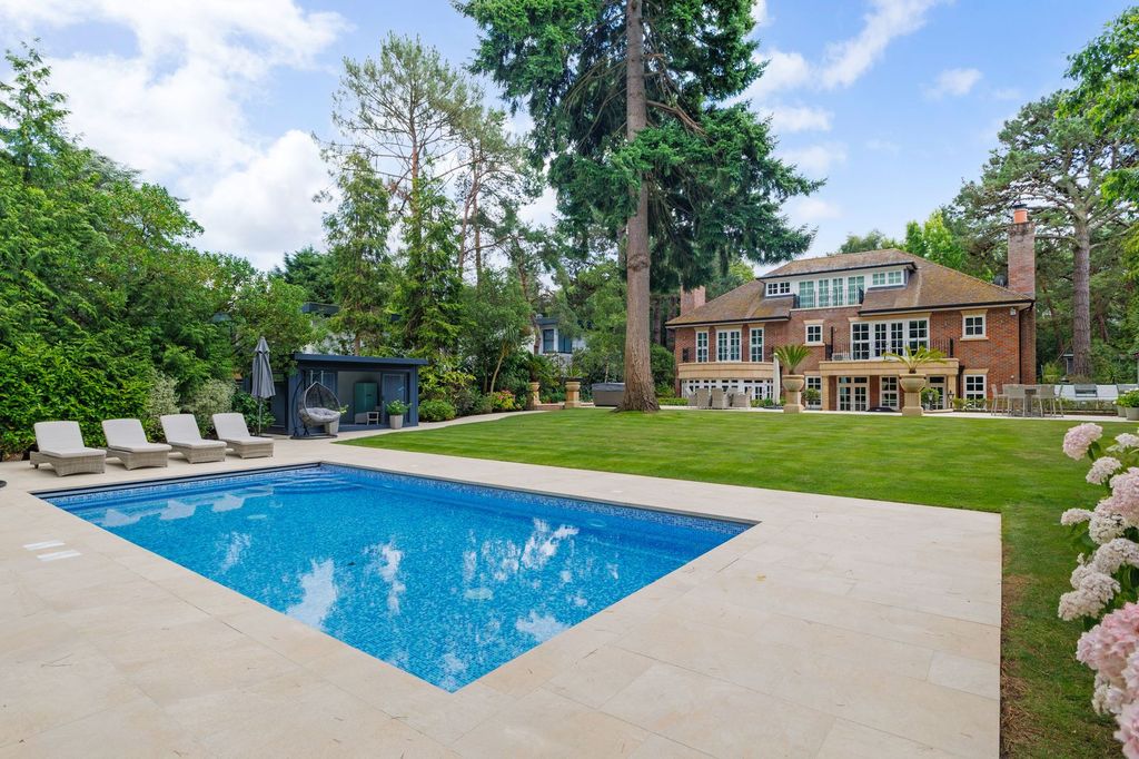 Property photo 1 of 38 Qdzfzd1Q