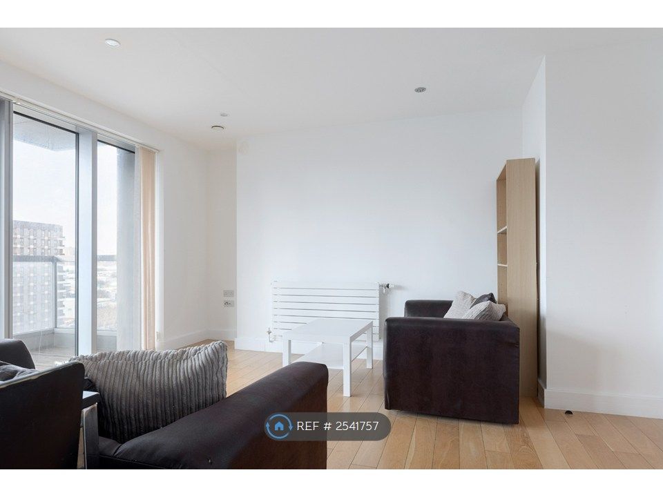 Property photo 2 of 27